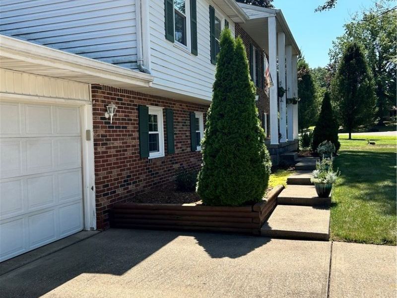 8079 Windward Trace Circle NW, Massillon, OH 44646 Photo 4