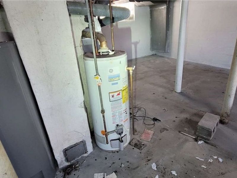 11704 Matherson Avenue, Cleveland, OH 44135 Photo 17