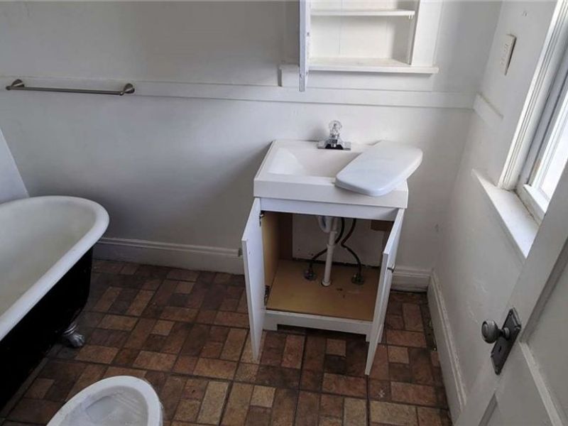 11704 Matherson Avenue, Cleveland, OH 44135 Photo 7