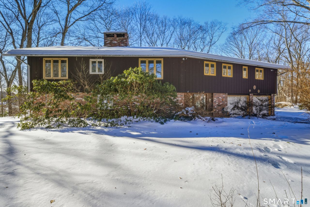 16 Merrywood, East Lyme, CT 06333 Main Photo