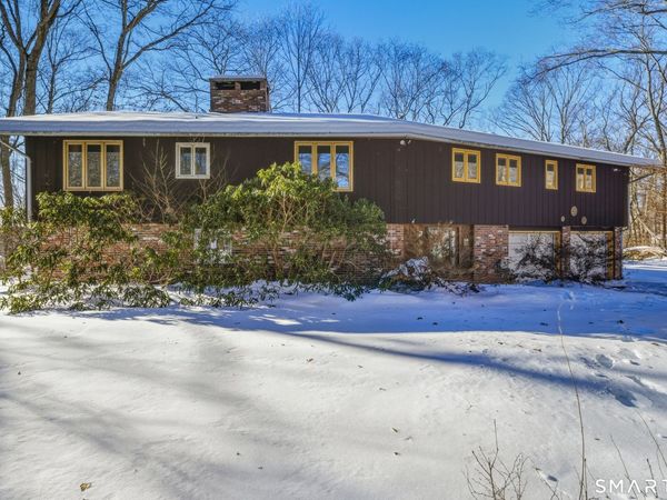 16 Merrywood, East Lyme, CT 06333