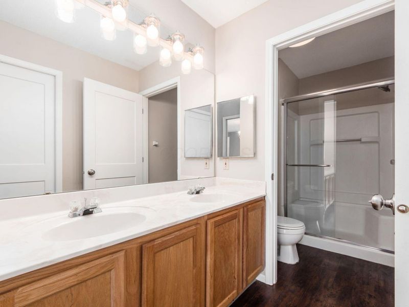 2464 Meadow Glade Drive, Hilliard, OH 43026 Photo 17