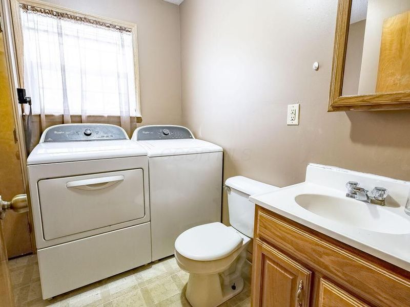 9 E South Street, Danville, OH 43014 Photo 11