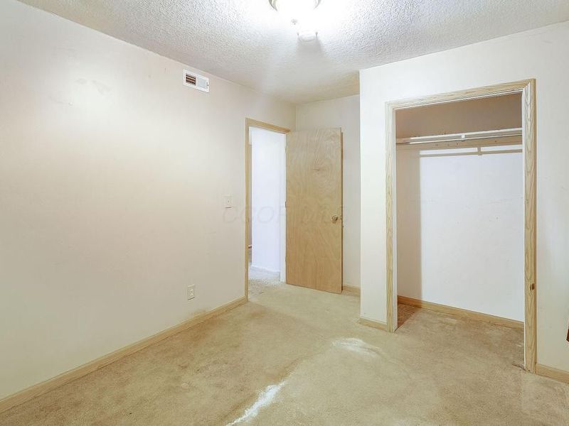 9 E South Street, Danville, OH 43014 Photo 18