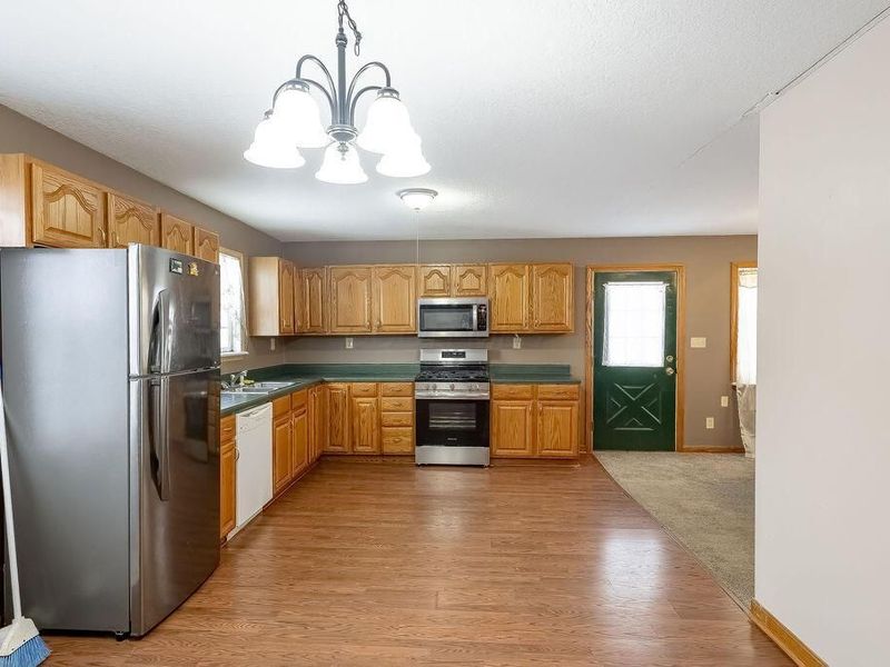 9 E South Street, Danville, OH 43014 Photo 5