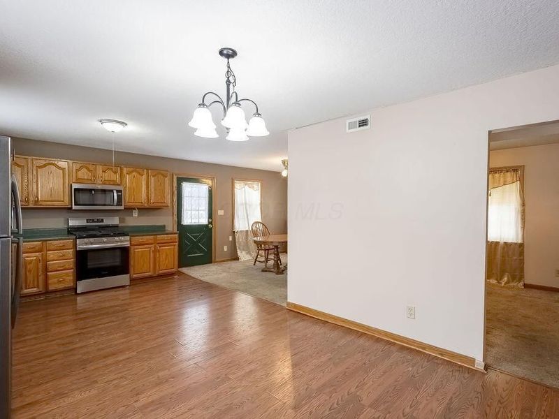 9 E South Street, Danville, OH 43014 Photo 6