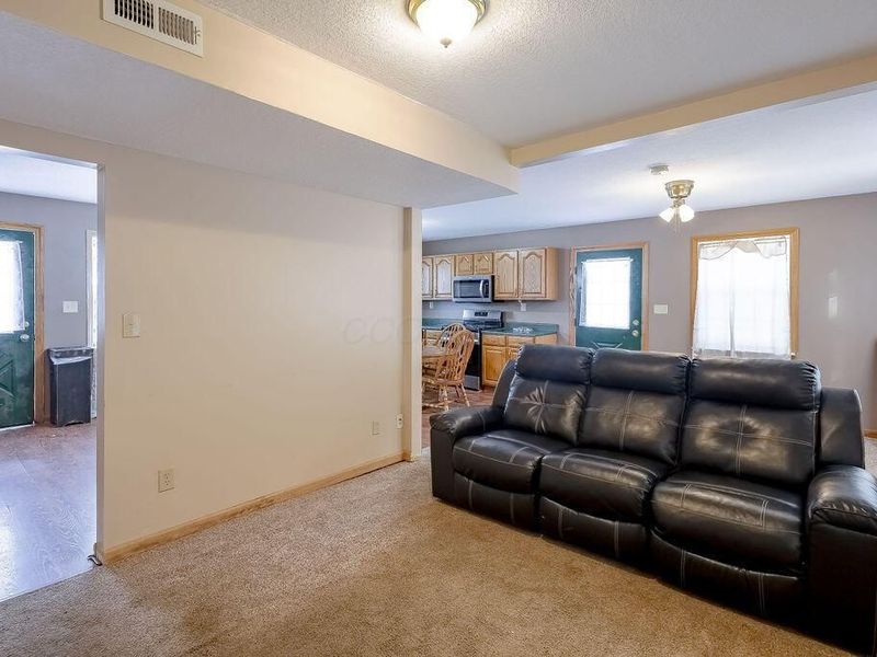 9 E South Street, Danville, OH 43014 Photo 8