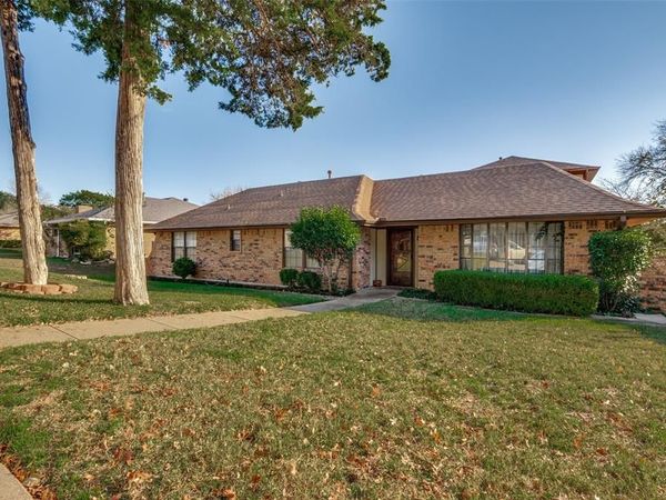 322 Meadowlark Lane, Duncanville, TX 75137