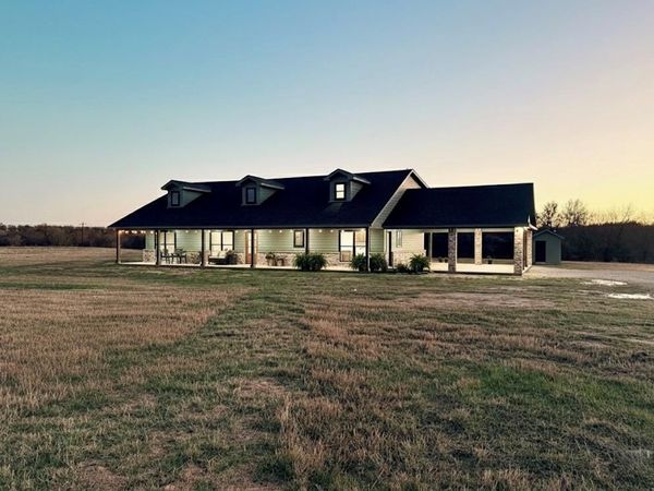 175 Flint Lane, Chico, TX 76431