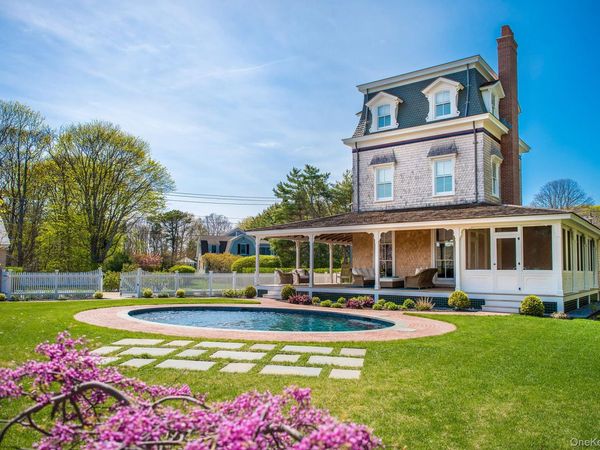 106 Old Depot Road , Quogue, NY 11959