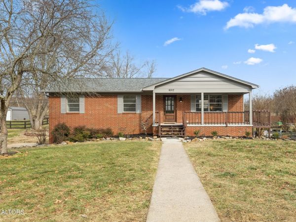 6917 Heatherbrook Drive, Knoxville, TN 37931