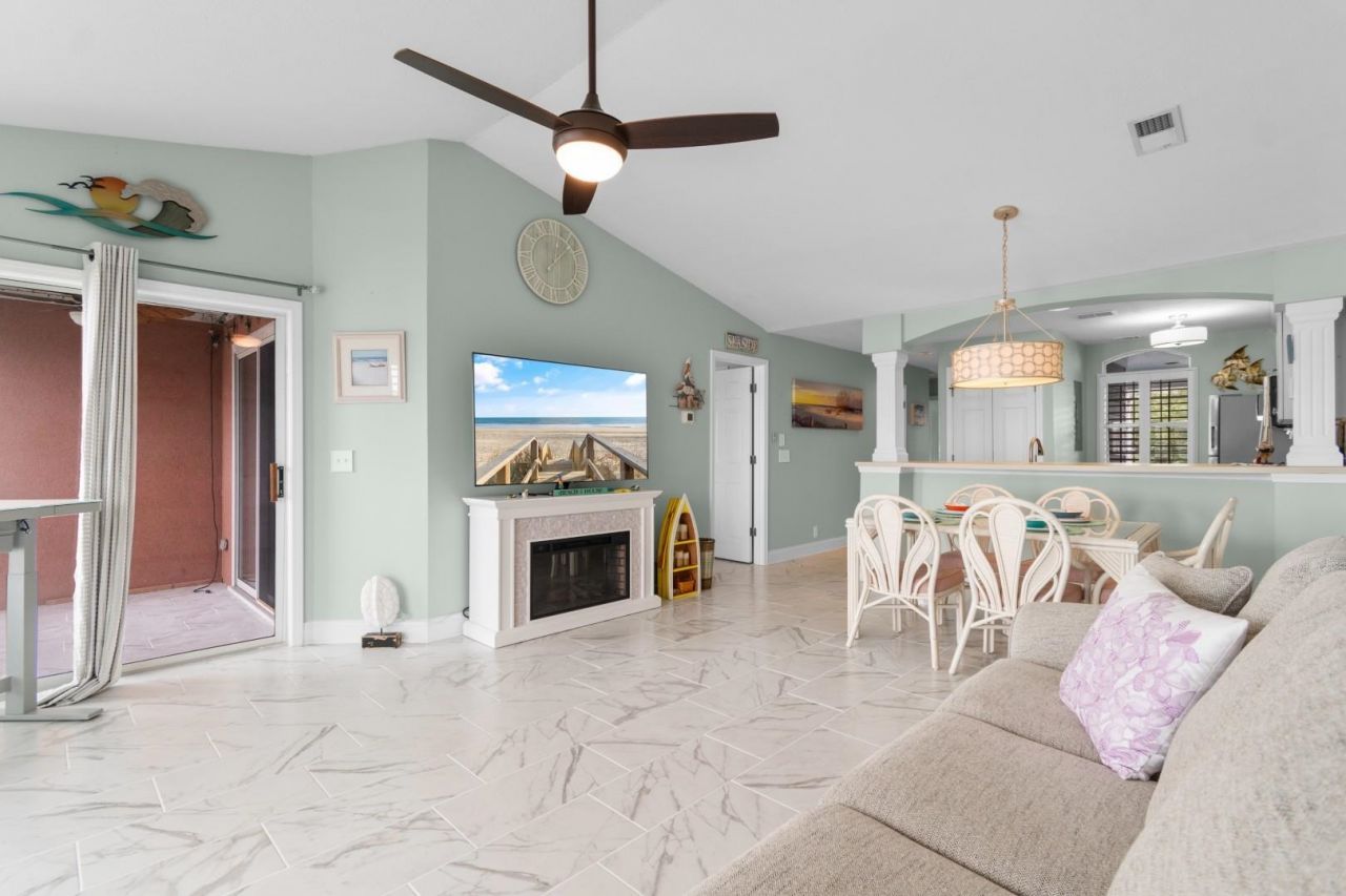 4633 Lightkeepers Way Photo 14