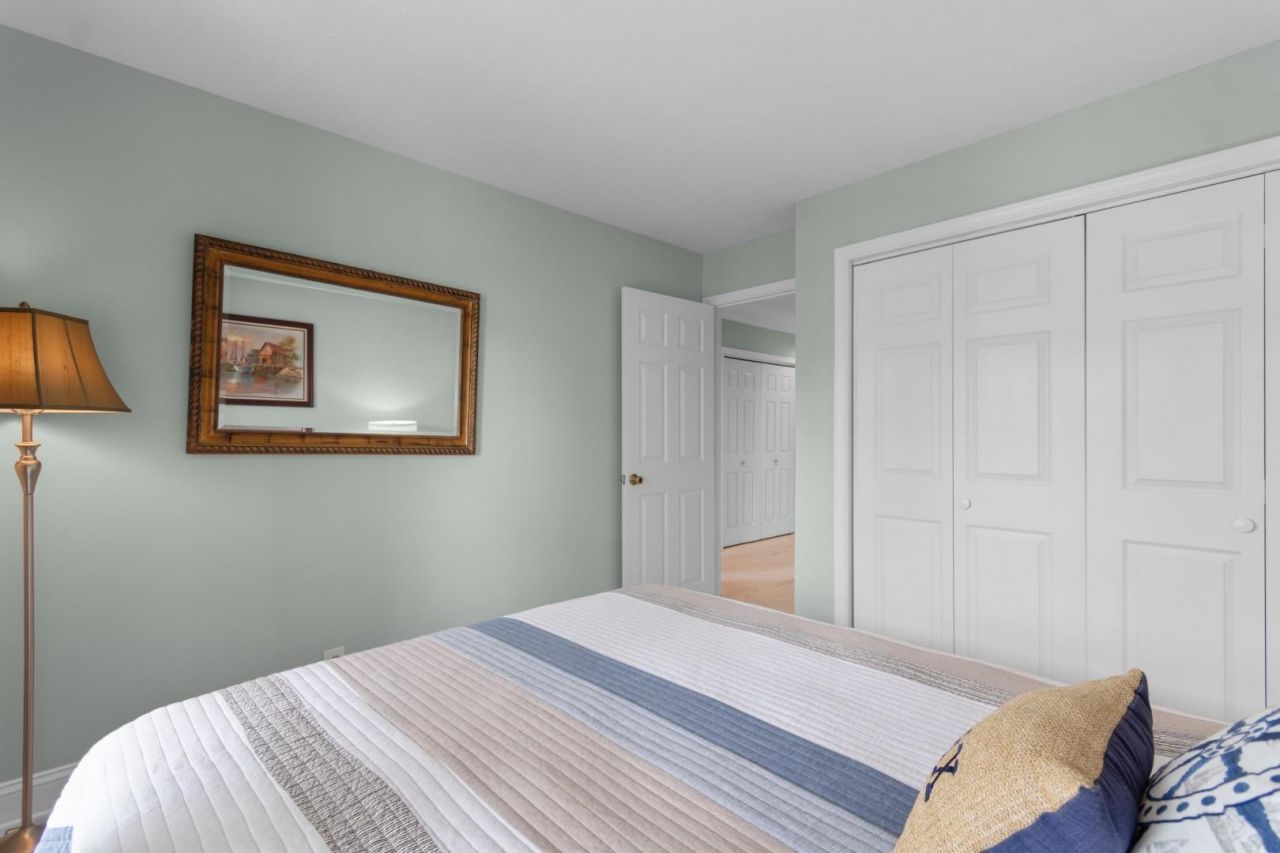 4633 Lightkeepers Way Photo 22