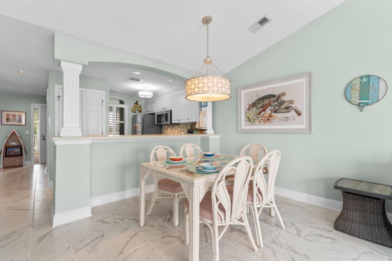 4633 Lightkeepers Way Photo 9