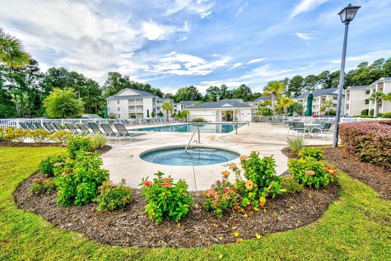 1278 River Oaks Dr. Photo 31