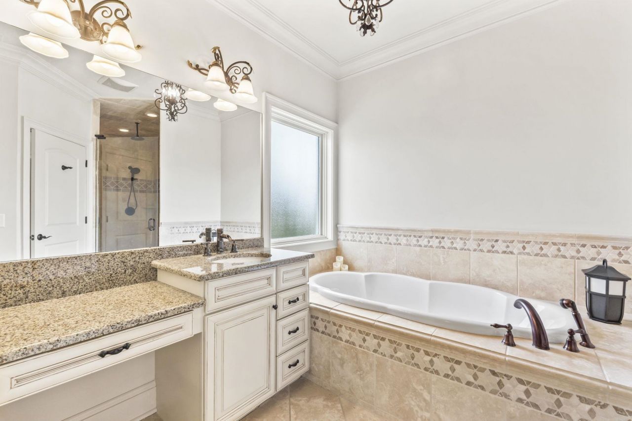 6017 Fish Hawk Ct. Photo 20