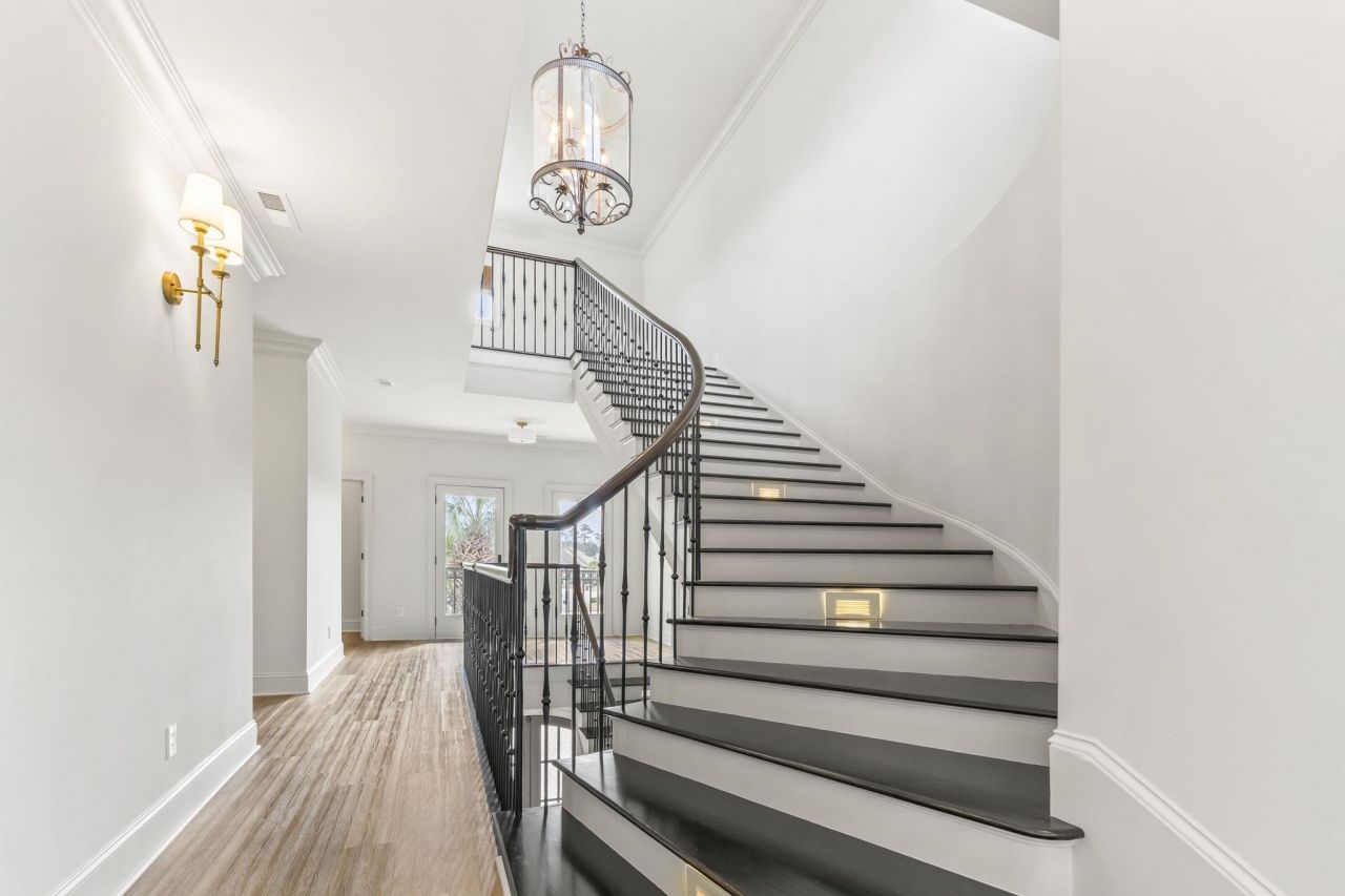 6017 Fish Hawk Ct. Photo 21