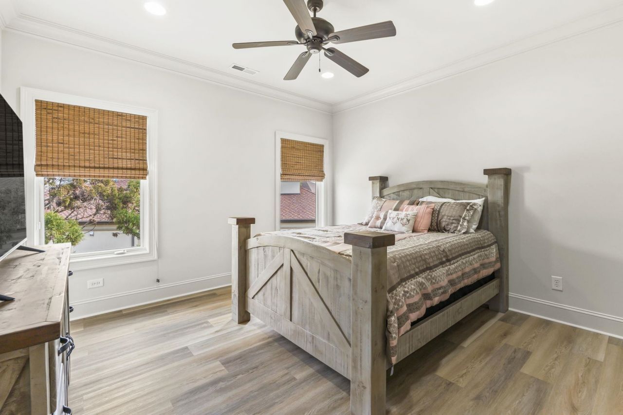 6017 Fish Hawk Ct. Photo 24