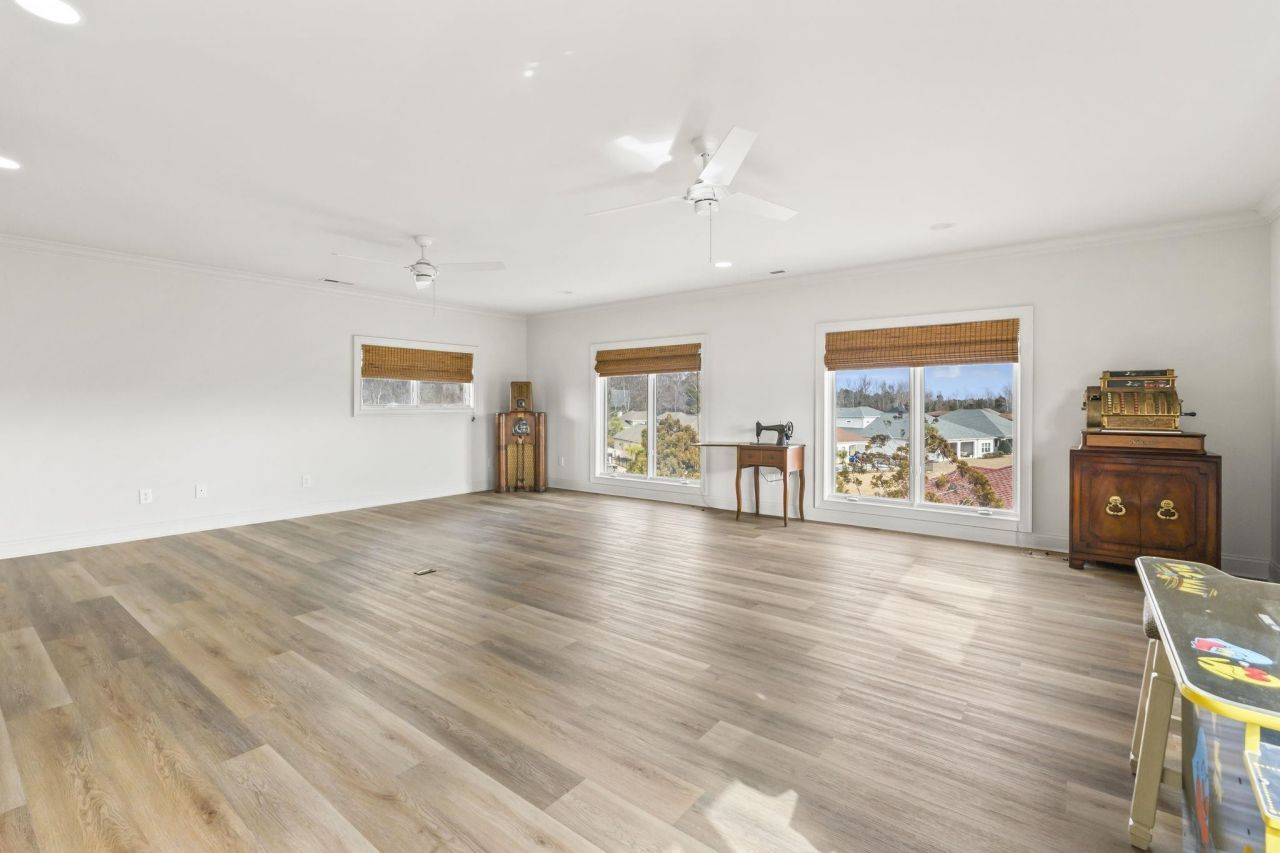 6017 Fish Hawk Ct. Photo 32