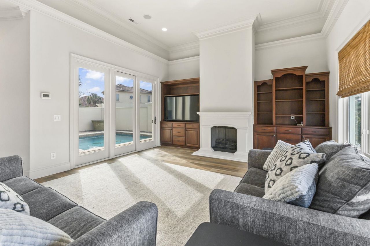 6017 Fish Hawk Ct. Photo 6