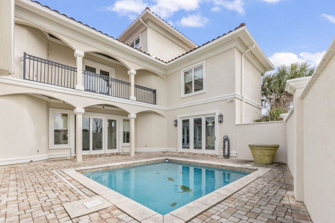 6017 Fish Hawk Ct. Photo 7