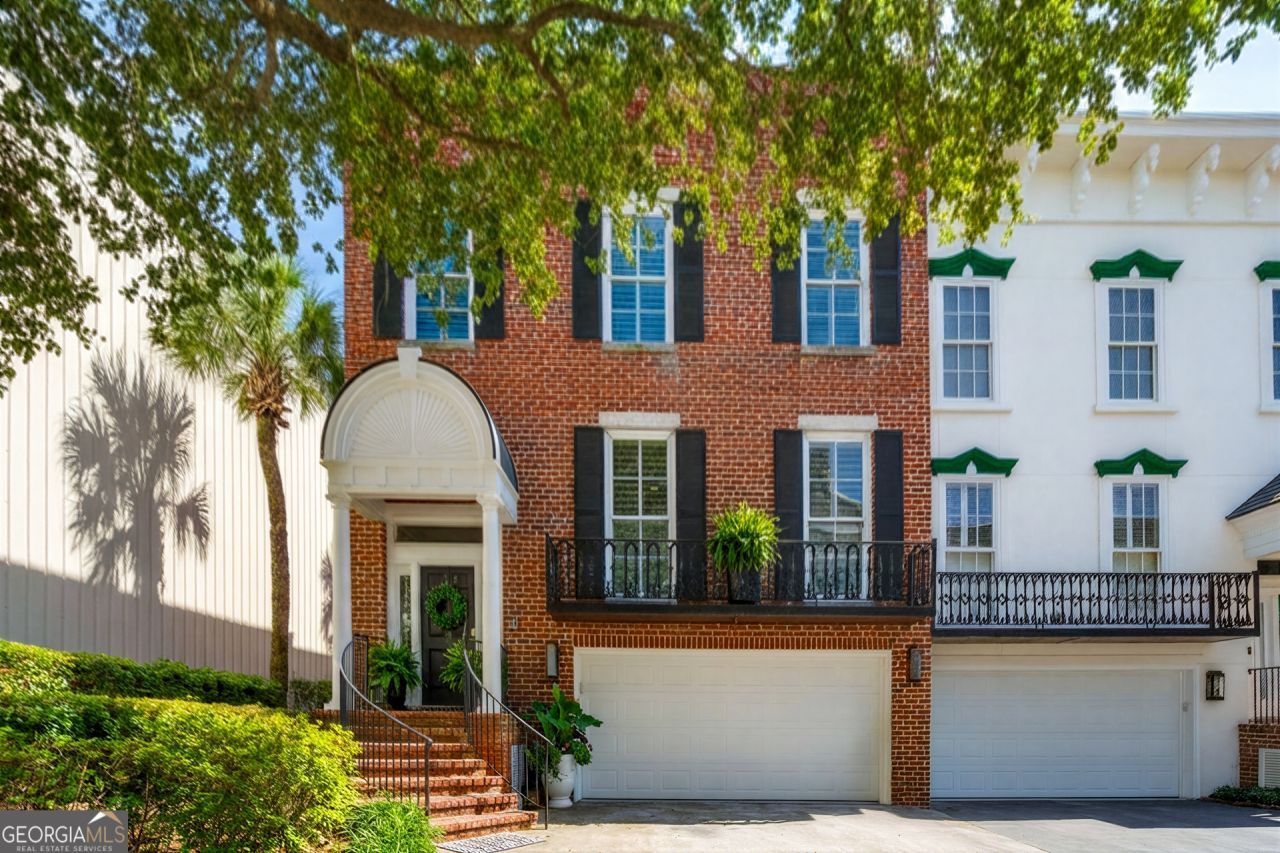 42 Chaucer Street, Savannah, GA 31410 Main Photo