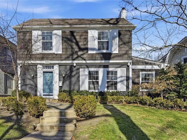 200 W 68th Terrace, Kansas City, MO 64113