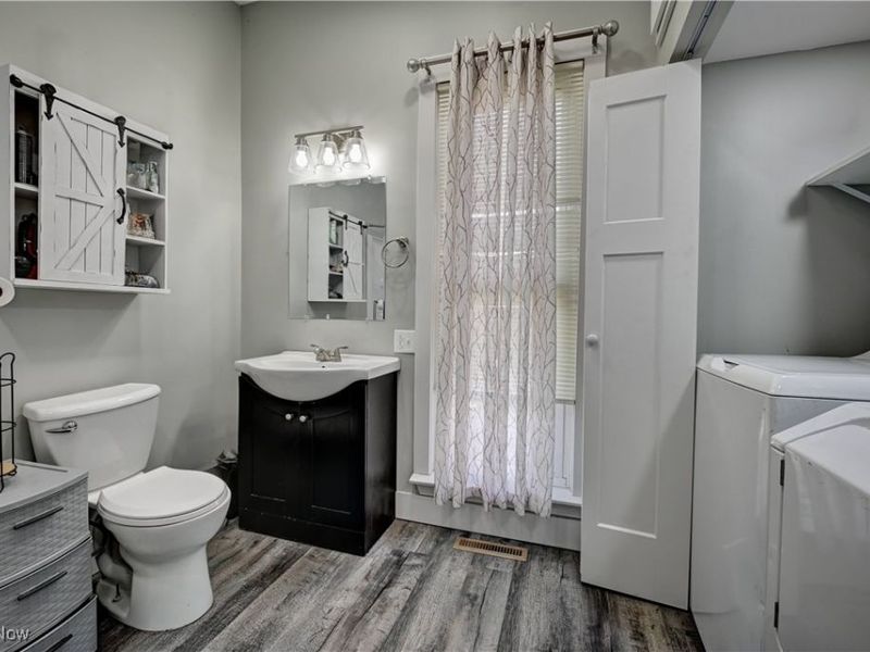 807 W Maple Street, Wilmot, OH 44689 Photo 12