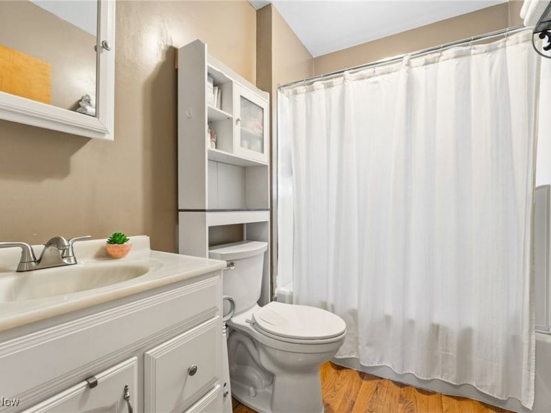 18 E Oakland Boulevard, Struthers, OH 44471 Photo 13