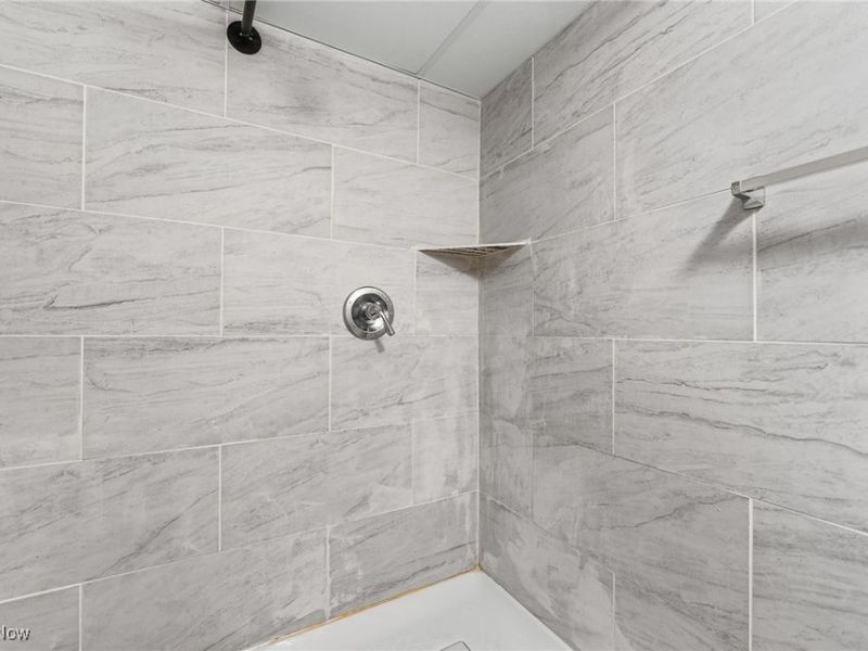 18 E Oakland Boulevard, Struthers, OH 44471 Photo 22