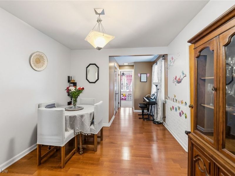 18 E Oakland Boulevard, Struthers, OH 44471 Photo 5