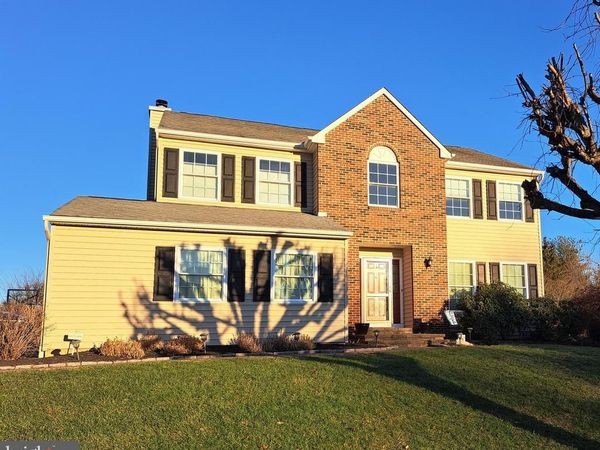 1 DENTON CIRCLE, NEWTOWN, PA 18940