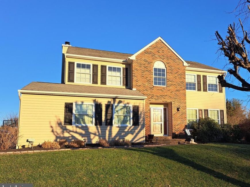 1 Denton Circle, Newtown, PA 18940 Main Photo