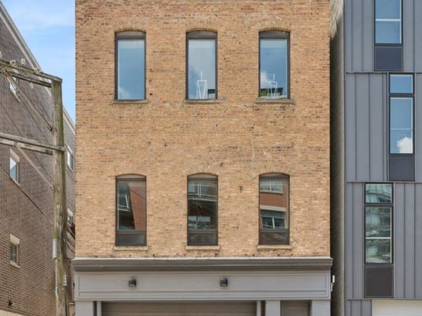 711 N MILWAUKEE Avenue, Unit 2, Chicago, IL 60642