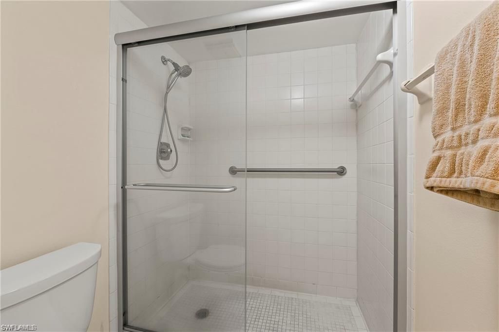 1055 Forest Lakes Dr, Unit E209, Naples, FL 34105 Photo