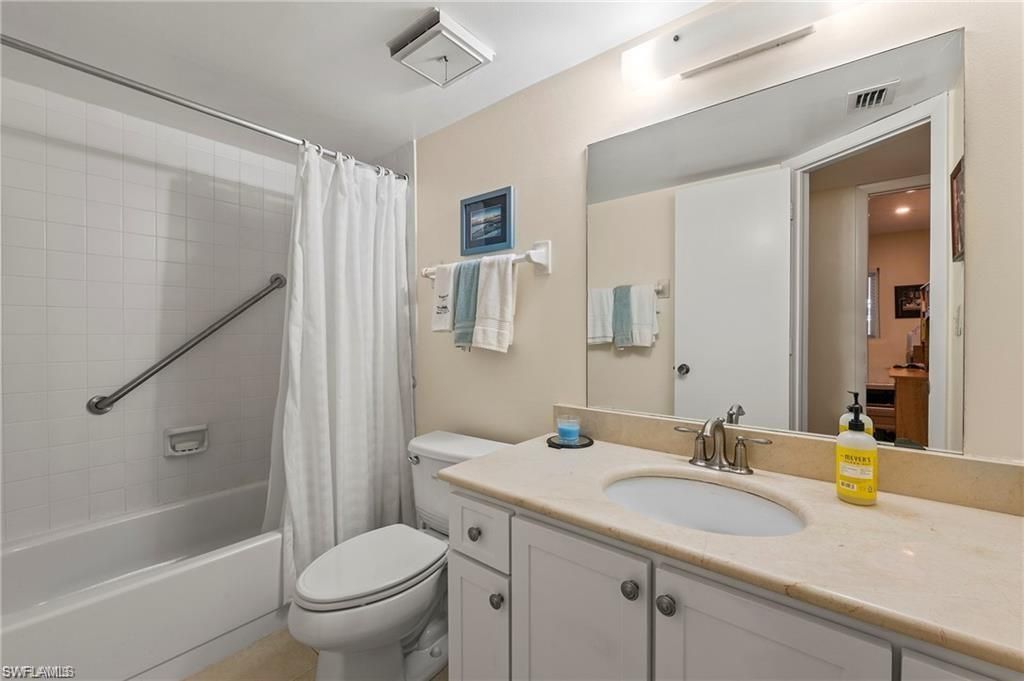 1055 Forest Lakes Dr, Unit E209, Naples, FL 34105 Photo