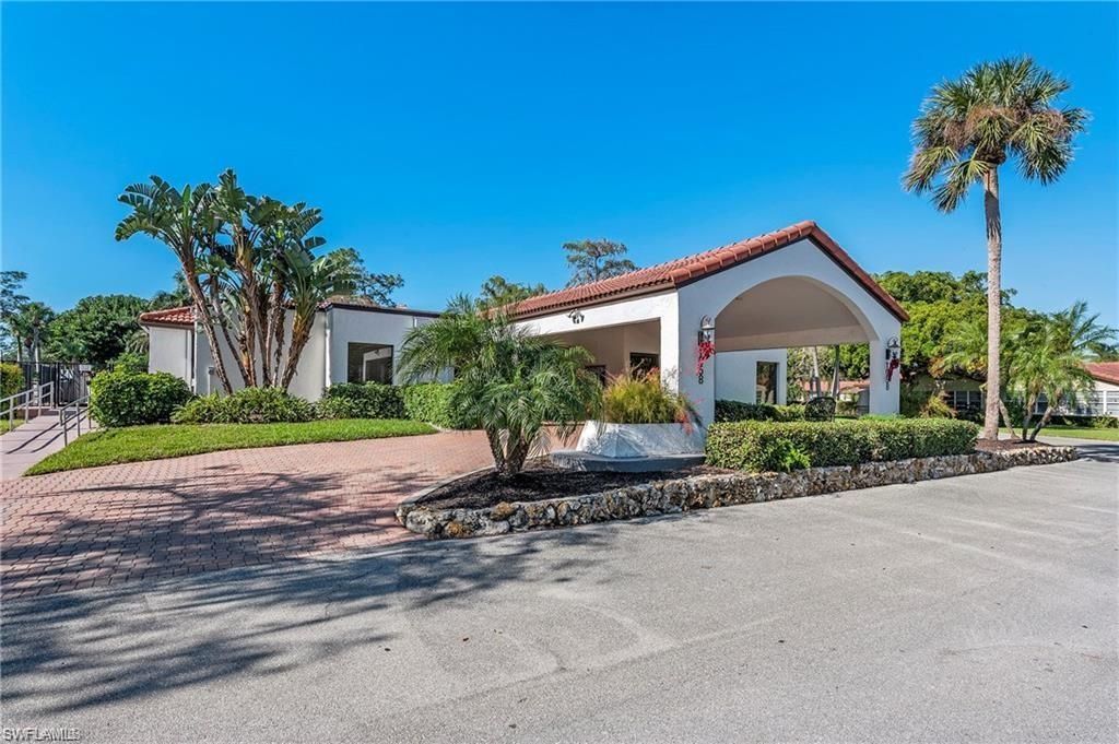 1055 Forest Lakes Dr, Unit E209, Naples, FL 34105 Photo