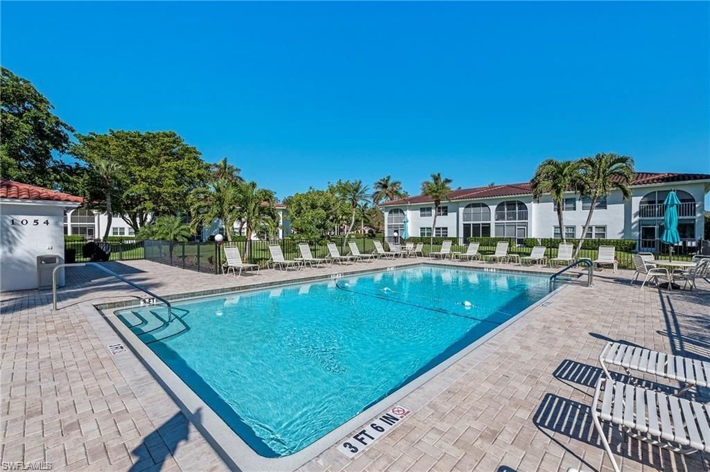 1055 Forest Lakes Dr, Unit E209, Naples, FL 34105 Photo
