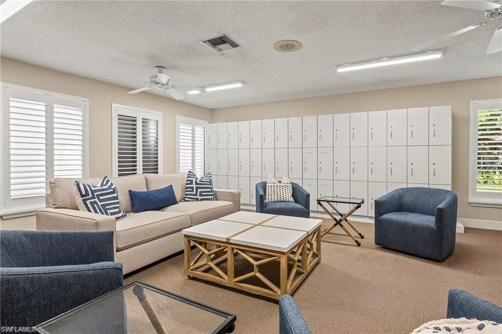 1055 Forest Lakes Dr, Unit E209, Naples, FL 34105 Photo