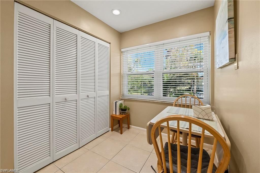 1055 Forest Lakes Dr, Unit E209, Naples, FL 34105 Photo