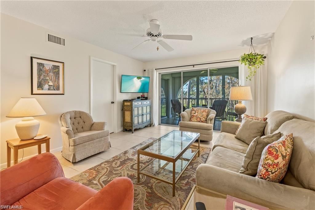 1055 Forest Lakes Dr, Unit E209, Naples, FL 34105 Photo