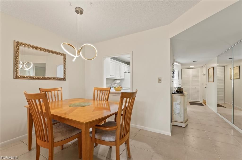 1055 Forest Lakes Dr, Unit E209, Naples, FL 34105 Photo