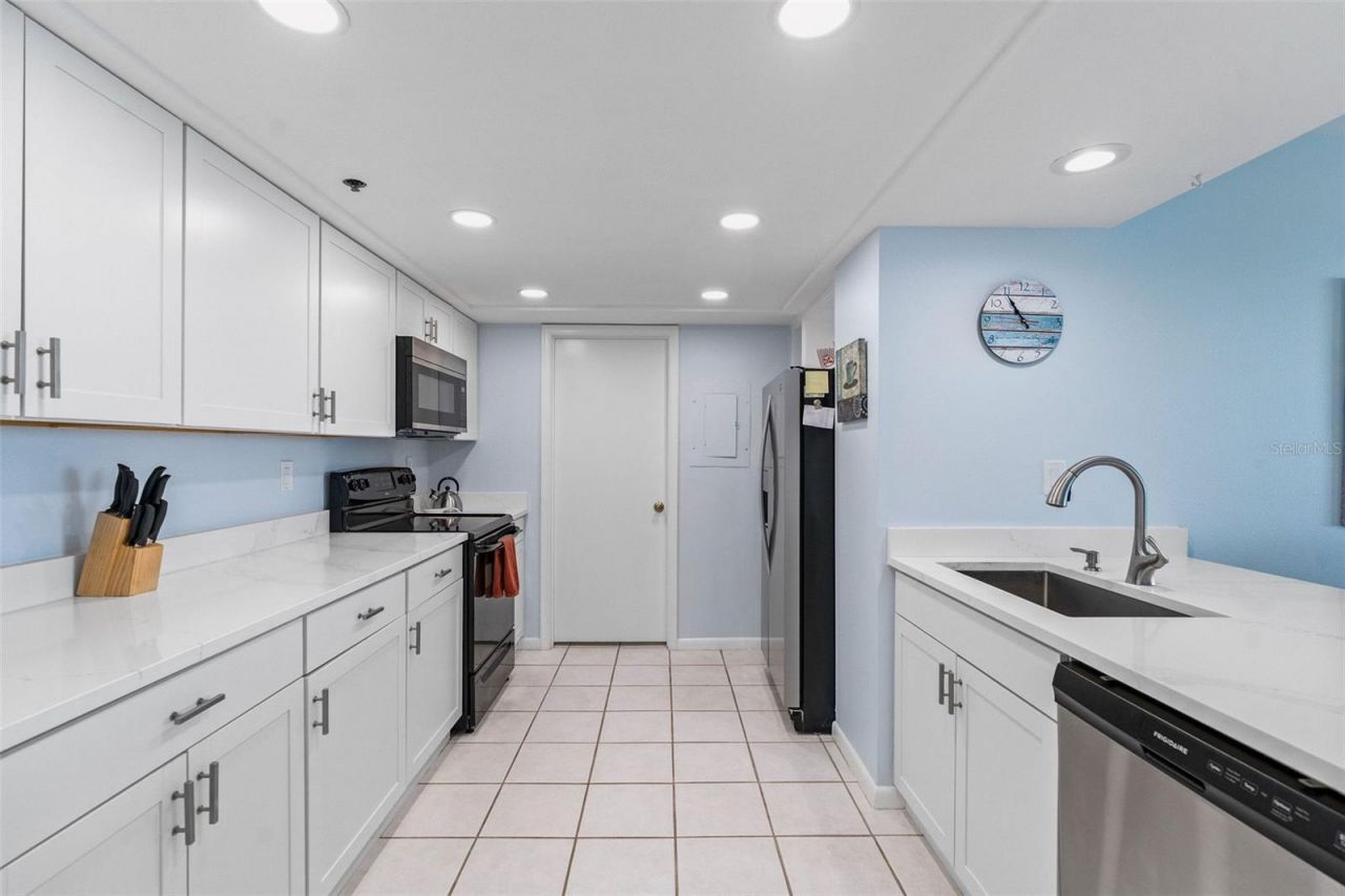 6287 Bahia Del Mar Circle, Unit 801, Saint Petersburg, FL 33715 Photo