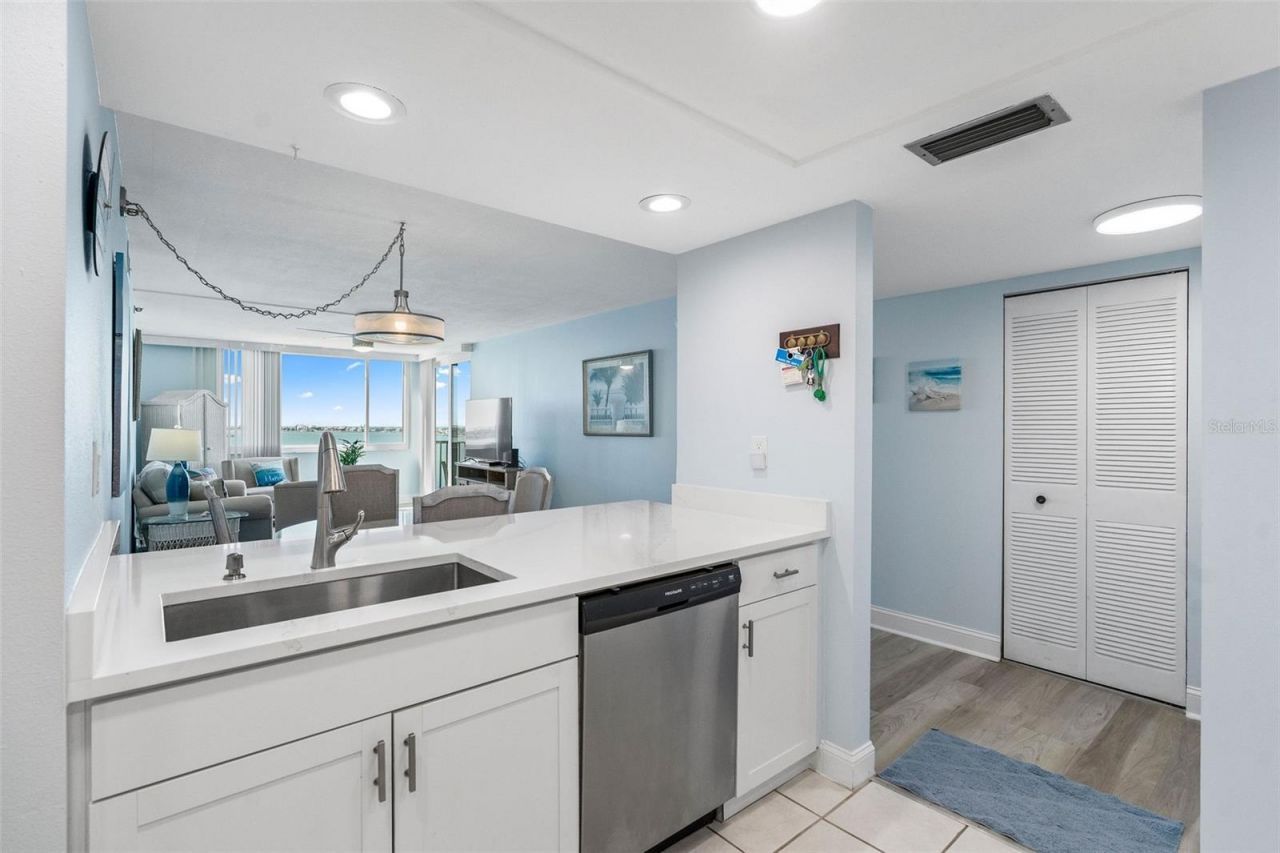 6287 Bahia Del Mar Circle, Unit 801, Saint Petersburg, FL 33715 Photo