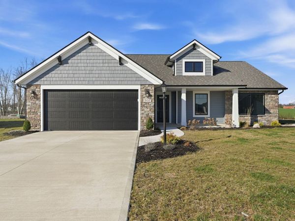 802 Lagonda Trail, Fort Wayne, IN 46818