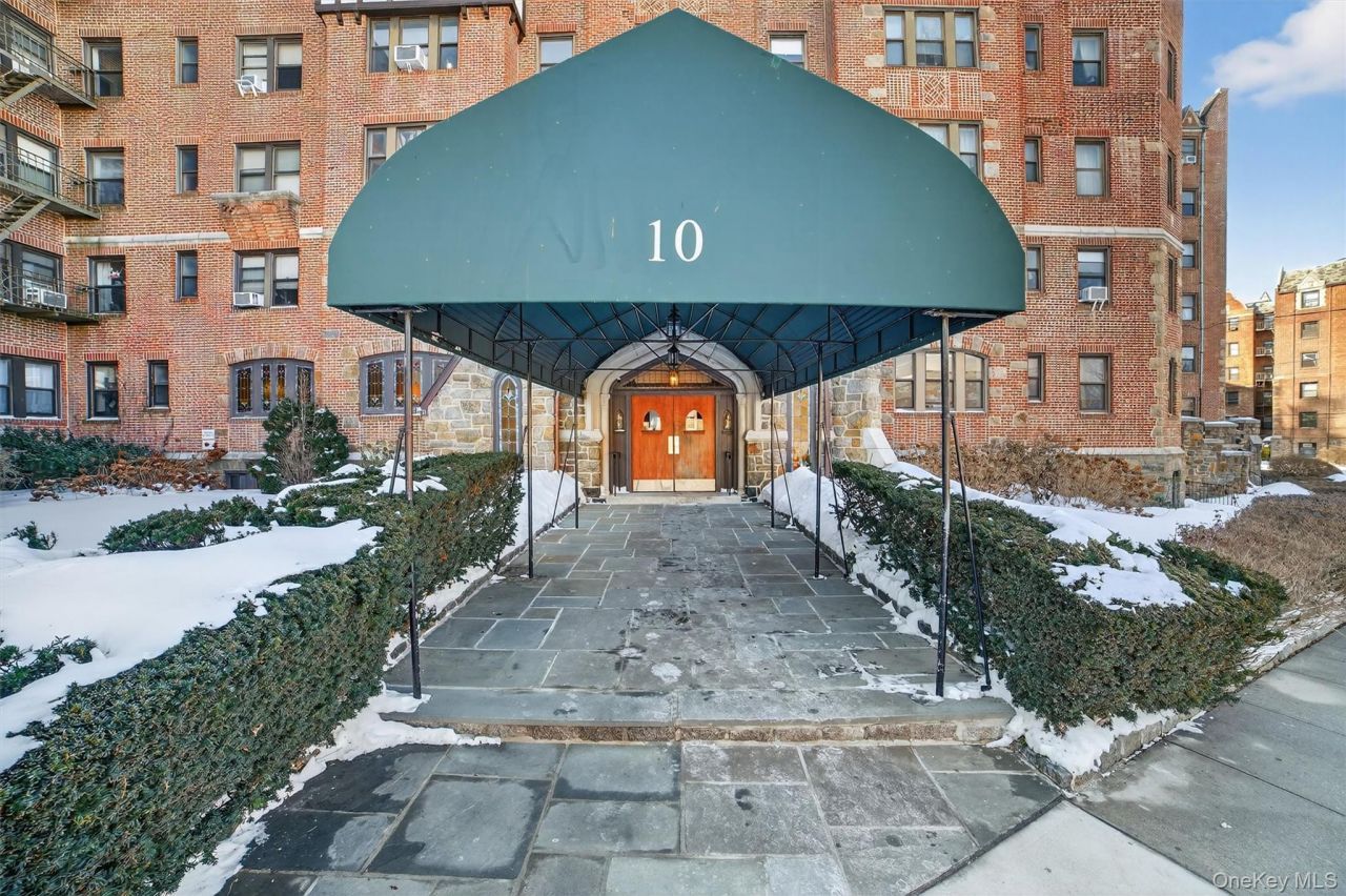 10 Nosband Avenue, Unit 6M, White Plains, NY 10605 Main Photo