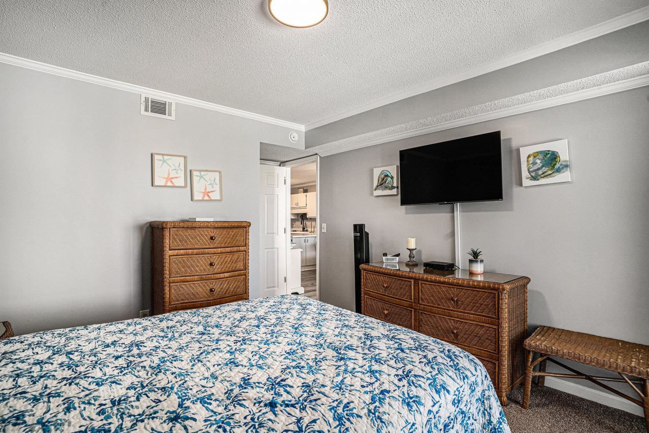 1820 N Ocean Blvd. Photo 15