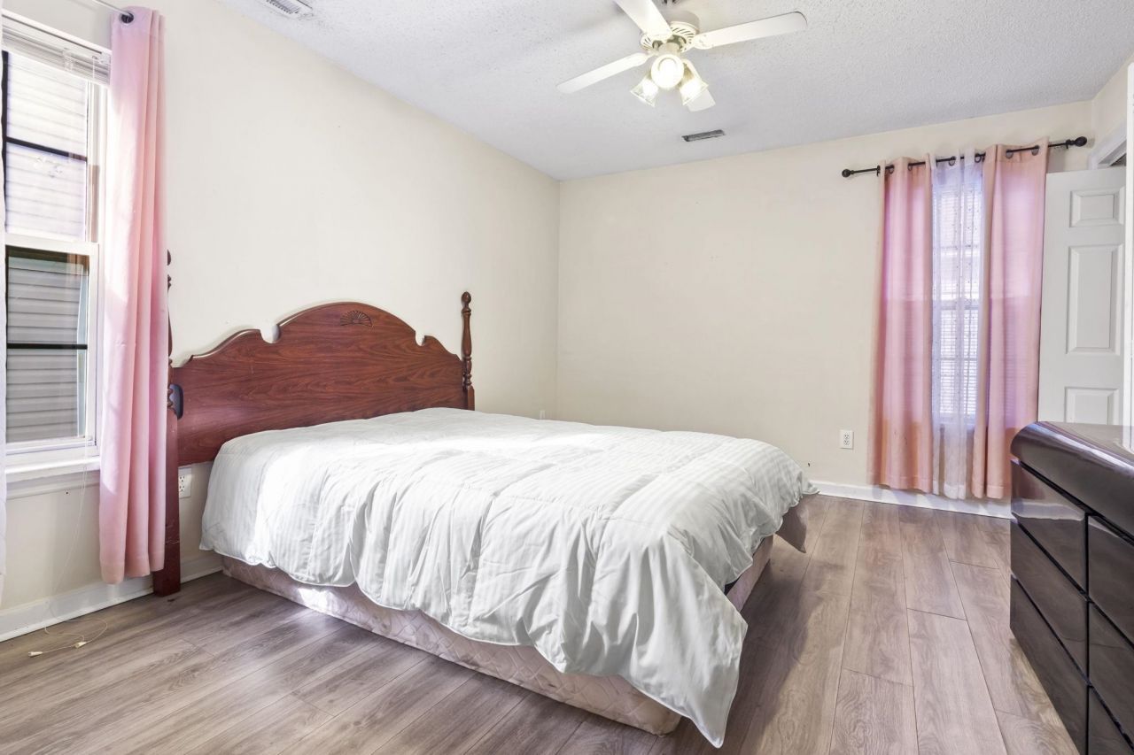 815 Rogers Dr. Photo 13