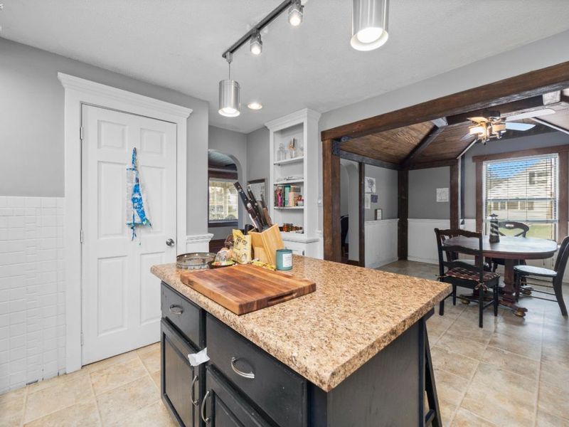 303 Moore Avenue, Bellevue, OH 44811 Photo 14