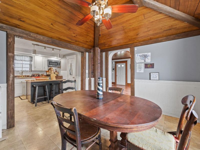 303 Moore Avenue, Bellevue, OH 44811 Photo 18